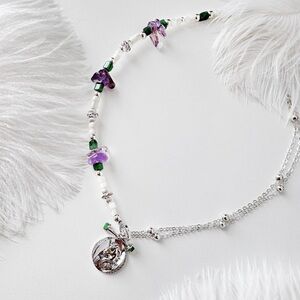 Elegant Crystal Necklace